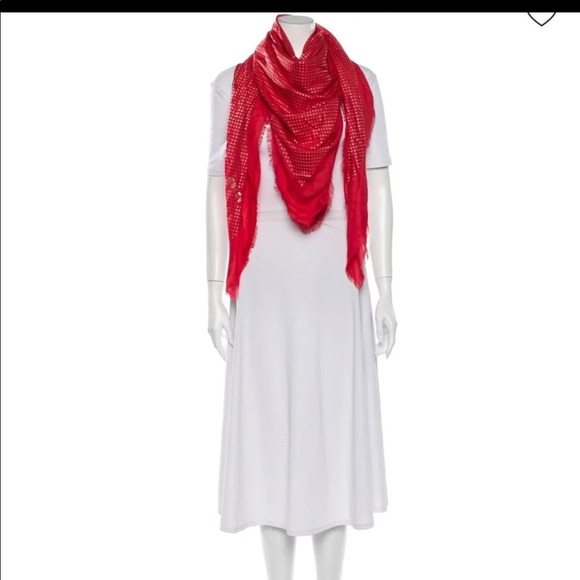 Gucci Red Silk With Gold Star Print And "GUCCY" Logo Scarf/wrap - Picture 10 of 11